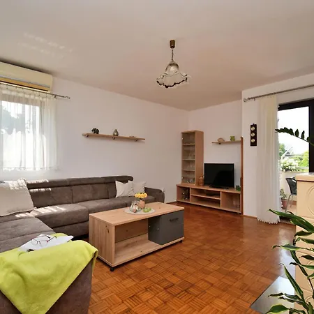 Apartament Ingrid Vrsar