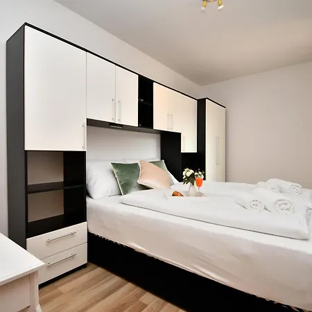 Apartament Ingrid Vrsar