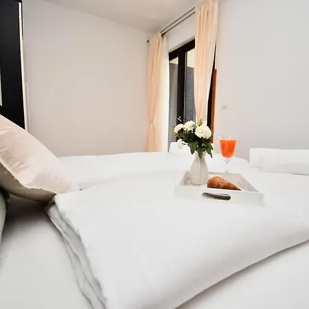 Apartament Ingrid Vrsar