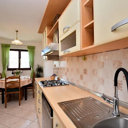 Apartman Ingrid *