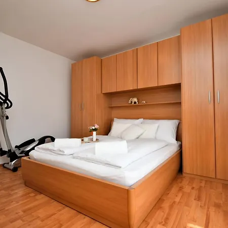 Ingrid Apartman *