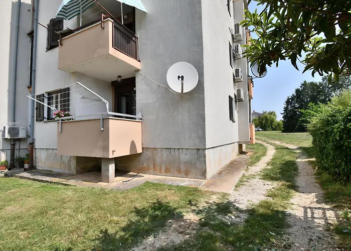 アパート Ingrid ヴルサル